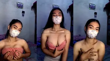 Bokep Indo Quensaa Remas Dada Live Viral poster