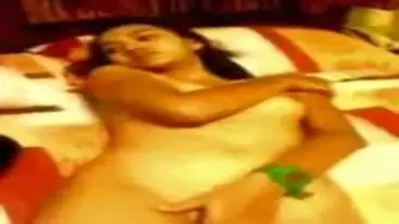 Dokumentasi Rere Cantik Bersantai Di Kasur poster