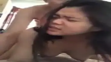 Gadis Cantik Pasrah Posisi Doggy Kasur Bareng Pacar poster