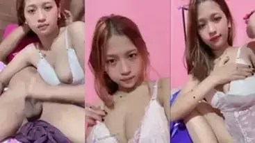 Gadis Dek Sherly Cantik Pasrah Servis Kasur Om poster