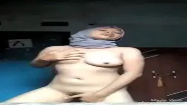 Jilbab Abu2 Joget Sambil Colmek poster