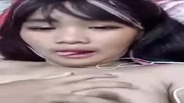 Siswi SMA Cosplay VCS Pamer Memek Becek poster