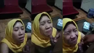 Ukhti Hijab Cantik Pasrah Kasur Crot Muka poster