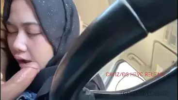 Ukhti Hijab Cantik Pasrah Servis Kasur Crot poster
